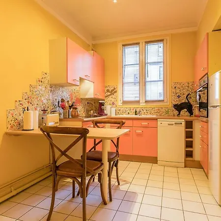 Zassiettes Et Tintin Apartment *